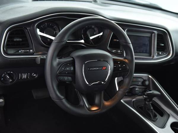 2018 Dodge Challenger SXT Coupe 2D coupe White - FINANCE ONLINE for sale in Atlanta, FL – photo 2