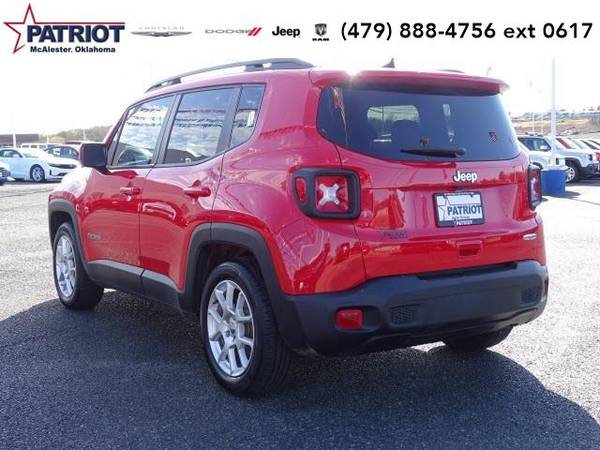 2019 Jeep Renegade Latitude - SUV - cars & trucks - by dealer -... for sale in McAlester, AR – photo 2