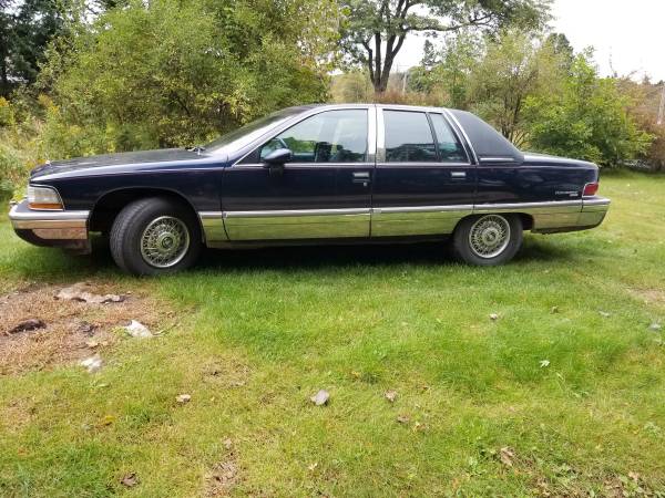 1992 buick roadmaster limited 2500 obo for sale in Sheboygan, WI – photo 2