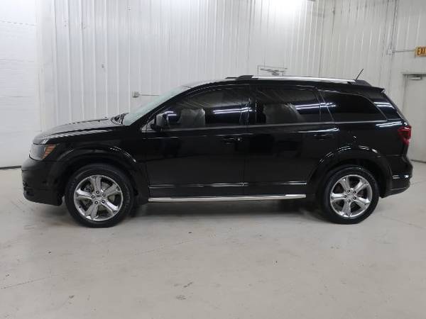2017 Dodge Journey Crossroad FWD Clean One Owner Only 33,000 Miles for sale in Caledonia, IN – photo 2