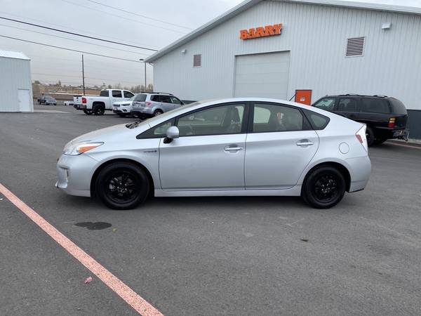 2012 *Toyota* *Prius* *5dr Hatchback Four* - cars & trucks - by... for sale in Wenatchee, WA – photo 3