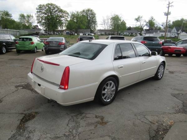 2008 Cadillac DTS Luxury I 4dr Sedan - - by dealer for sale in Bloomington, IL – photo 6