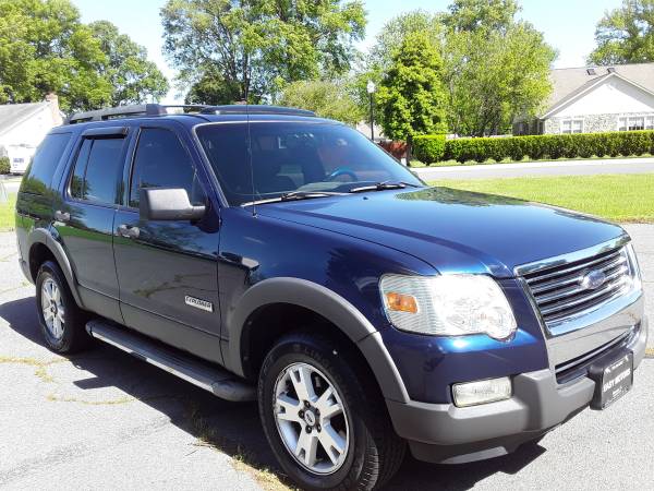 2006 Ford Explorer XLT - - by dealer - vehicle for sale in MANASSAS, District Of Columbia – photo 3