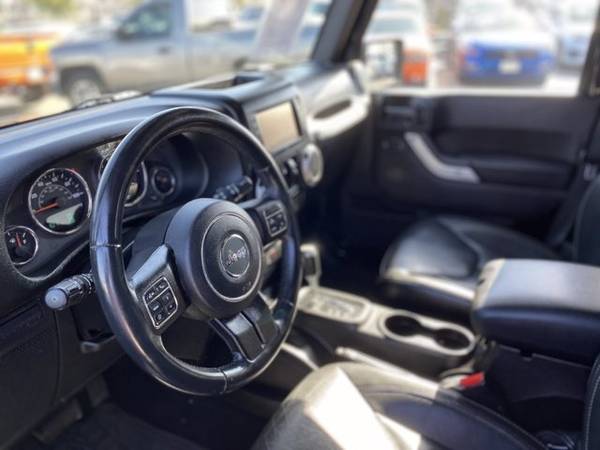 2015 Jeep Wrangler Unlimited Rubicon 4x4 for sale in Rialto, CA – photo 11