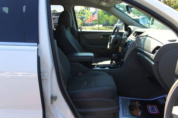 2014 Chevrolet Traverse FWD 4dr LT w/1LT White for sale in Gainesville, FL – photo 14