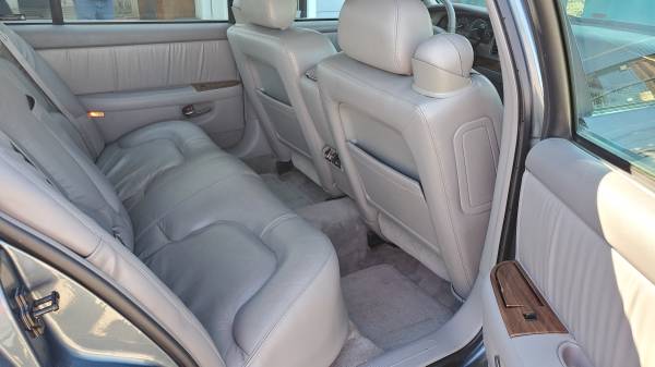 2002 Buick Park Avenue - Comfortable Leather - V6 - Cold A/C - cars... for sale in Ace Auto Sales - Albany, Or, OR – photo 12