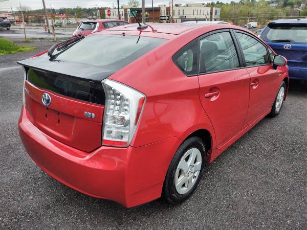 2011 TOYOTA PRIUS HYBRID LEATHER INTERIOR HEATED SEATS 50mpg! for sale in Syracuse, NY – photo 5