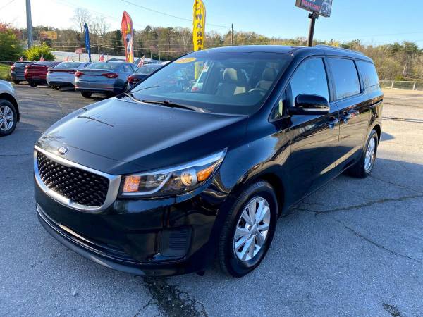 2015 Kia Sedona LX - - by dealer - vehicle automotive for sale in Knoxville, TN – photo 3