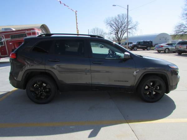 2016 Jeep Cherokee - - by dealer - vehicle automotive for sale in Blair, NE – photo 4