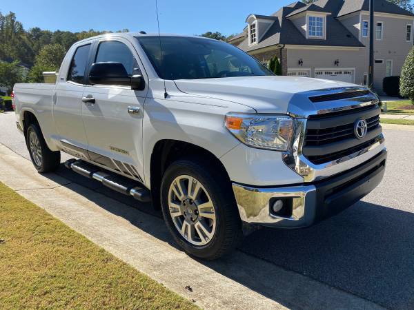 2014 Toyota Tundra SR5 4 Door 5.7L iForce V8 - Excellent Condition for sale in Raleigh, NC – photo 7