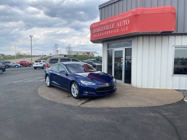 2015 Tesla Model S 70D - - by dealer - vehicle for sale in Dodgeville, WI – photo 2