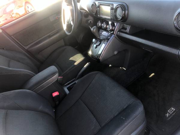 14' Scion XB, Auto, all power, Pearl White paint, must see 70K clean for sale in 93292, CA – photo 6
