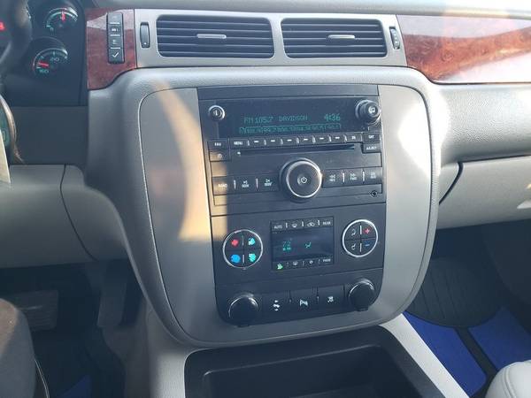 2011 GMC Yukon SLT SUV - - by dealer - vehicle for sale in New London, WI – photo 13
