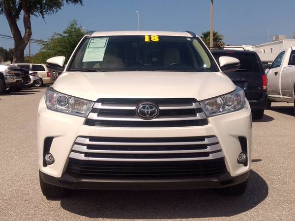 2018 Toyota Highlander XLE Low 48K Miles Extra Clean CarFax for sale in Sarasota, FL – photo 2