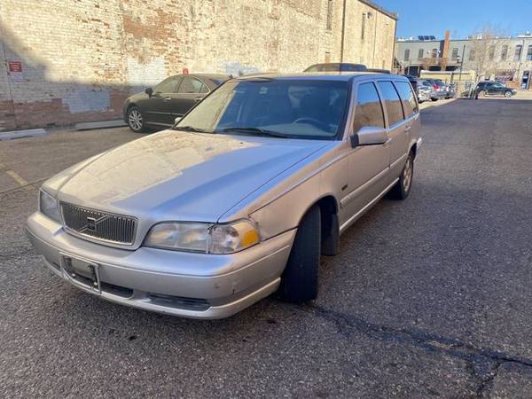 1998 Volvo V70 - Ice Cold A/C & Hot Heat - cars & trucks - by dealer... for sale in Fort Collins, WY – photo 3
