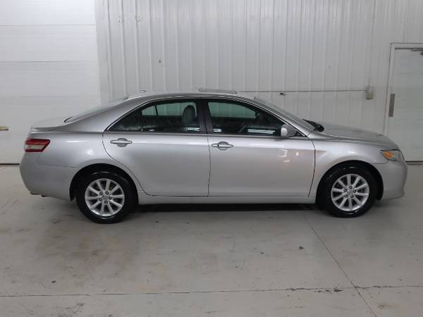 2011 Toyota Camry XLE Leather Heated Seats for sale in Caledonia, MI – photo 23