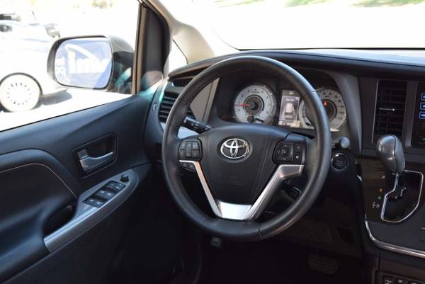 2015 Toyota Sienna 5dr 8-Passenger Van SE FWD for sale in Denver, NE – photo 23