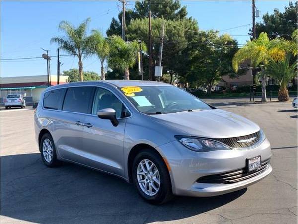 2017 Chrysler Pacifica Touring Minivan 4D - cars & trucks - by... for sale in Santa Ana, CA – photo 7