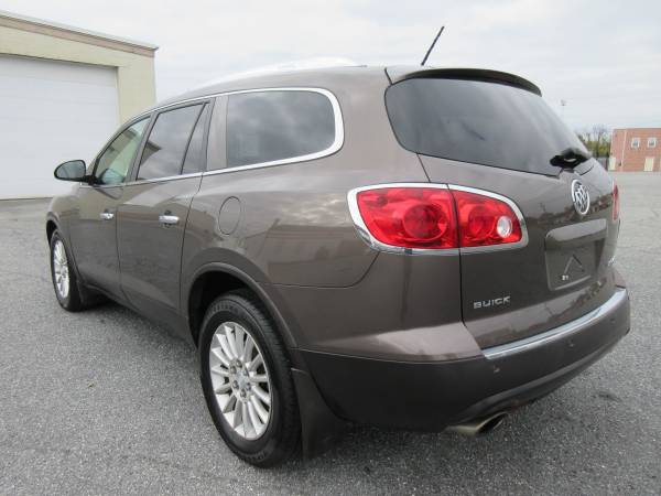 ** 2012 BUICK ENCLAVE LEATHER- AWD! 3RD ROW! GUARANTEED FINANCE! -... for sale in Lancaster, PA – photo 5