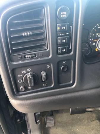 Chevy Silverado 4x4 Crew Cab *One Owner/ Like New!!!! for sale in Lakeland, FL – photo 9