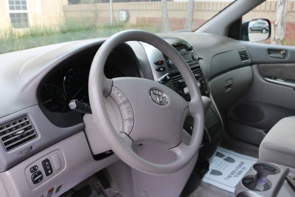 🚗2007 Toyota Sienna 7-Passenger Van🚗 for sale in Santa Maria, CA – photo 14