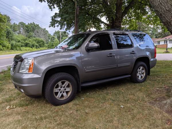 GMC YUKON 2009 SLT 4WD for sale in Spencerport, NY