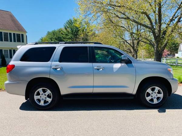 2012 Toyota Sequoia SR5 4X4 Leather Interior, Moon Roof - cars & for sale in Kingston, MA – photo 8