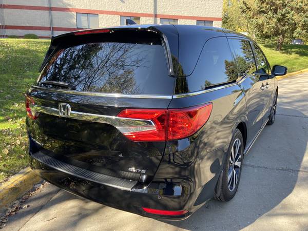 2019 Honda Odyssey ELITE every option 8,000 miles for sale in Inver Grove Heights, MN – photo 14