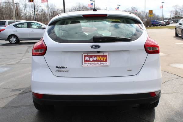 2017 Ford Focus SE - - by dealer - vehicle automotive for sale in Goshen, IN – photo 17