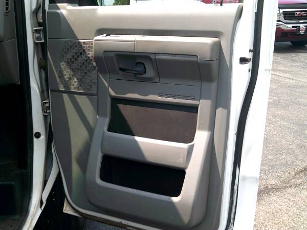 2012 Ford E350 Cargo Work Van with Tommy Lift Gate for sale in TROY, OH – photo 15