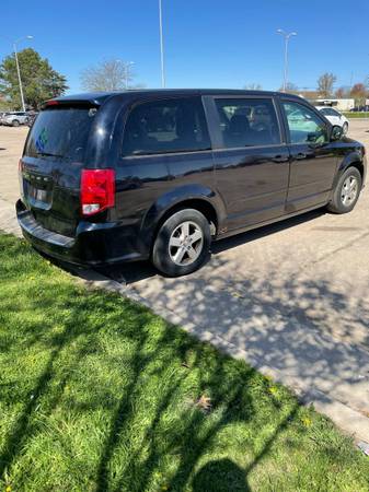 2011 Dodge Grand Caravan for sale in Madison, WI – photo 7
