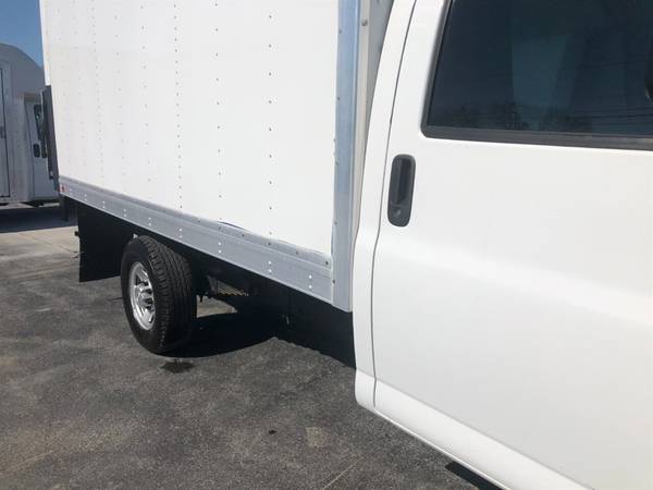 2016 Chevrolet Express Cutaway 3500 12 Box Van - - by for sale in Lancaster, PA – photo 24