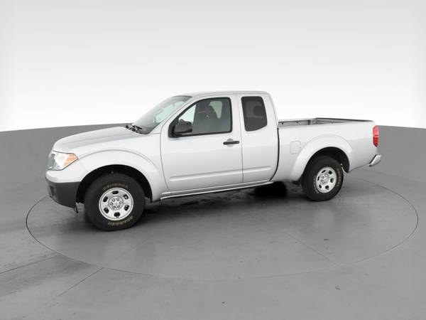 2017 Nissan Frontier King Cab SV Pickup 2D 6 ft pickup Gray -... for sale in Syracuse, NY – photo 4
