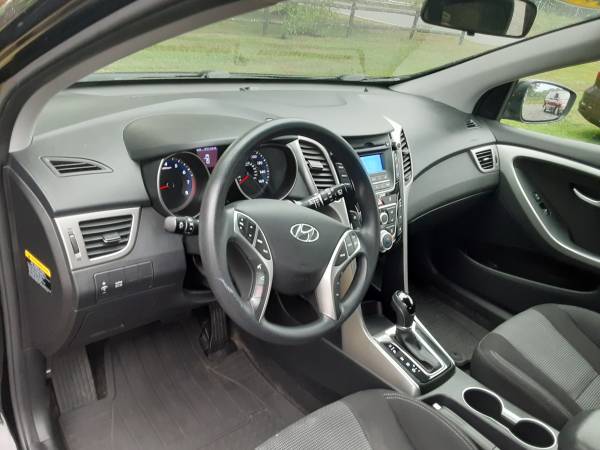 2016 Hyundai Elantra GT - - by dealer - vehicle for sale in Whitinsville, MA – photo 4