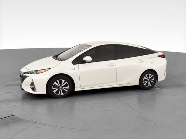 2017 Toyota Prius Prime Advanced Hatchback 4D hatchback White - -... for sale in Providence, RI – photo 4