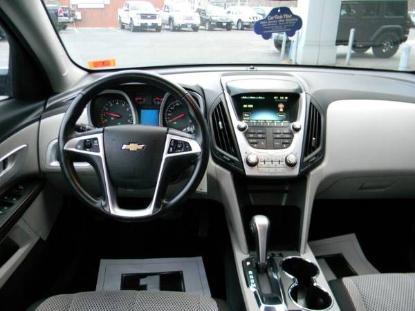 2015 Chevrolet Equinox LT AWD 2 4L 4 CYL GAS SIPPING MID-SIZE SUV for sale in Plaistow, MA – photo 17