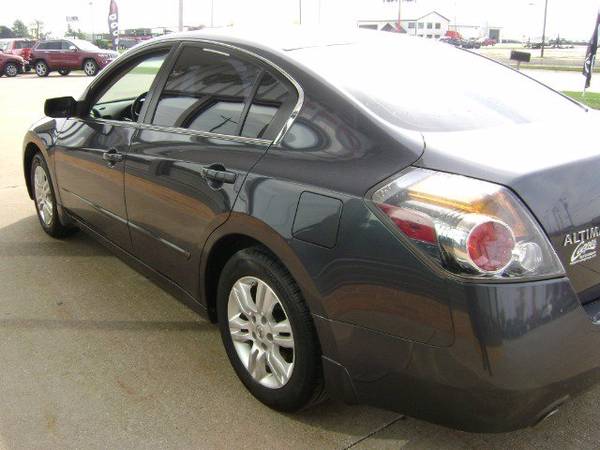 2012 Nissan Altima 2.5 S hatchback Gray - cars & trucks - by dealer... for sale in Marengo, IA – photo 2