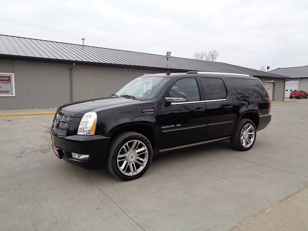 2014 Cadillac Escalade ESV 4d SUV AWD Premium - - by for sale in Marion, IA – photo 3