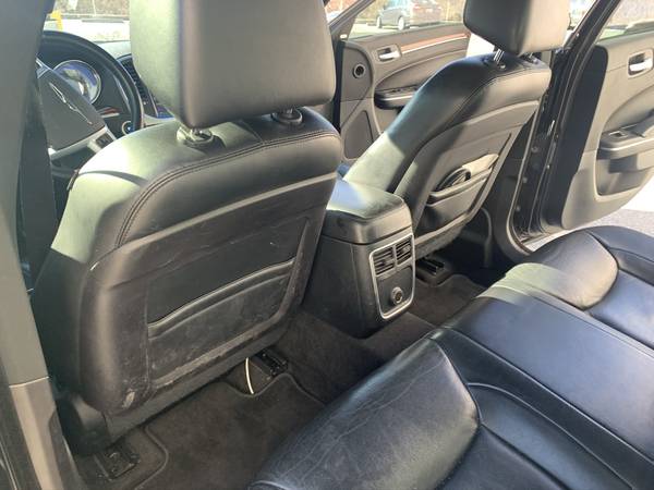 2012 Chrysler 300 Limited Great Condition - cars & trucks - by owner... for sale in Glenarden, District Of Columbia – photo 9