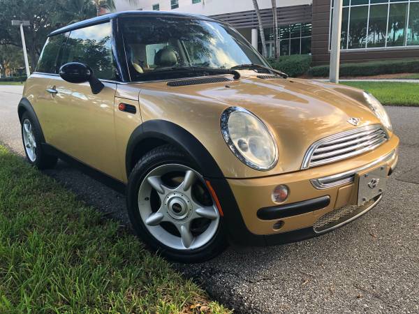 Mini Cooper LOW MILES - cars & trucks - by owner - vehicle... for sale in Boca Raton, FL – photo 3