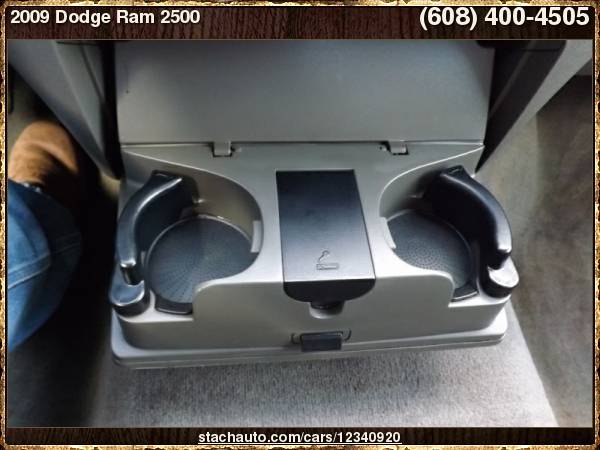 2009 Dodge Ram 2500 4WD Quad Cab 140.5" SLT with Tinted glass for sale in Janesville, WI – photo 17