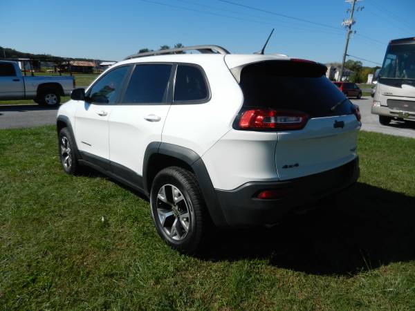 2014 Jeep Cherokee Trailhawk 4x4 - V6, Loaded, Trail Ready!!! - cars... for sale in Georgetown , DE – photo 3