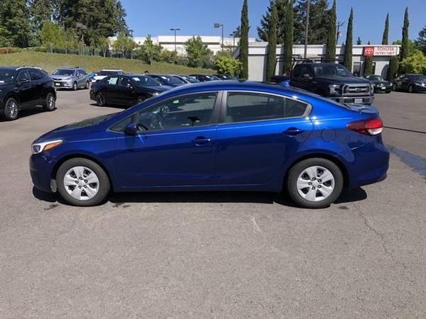 2018 Kia Forte LX CALL/TEXT - - by dealer - vehicle for sale in Gladstone, OR – photo 2