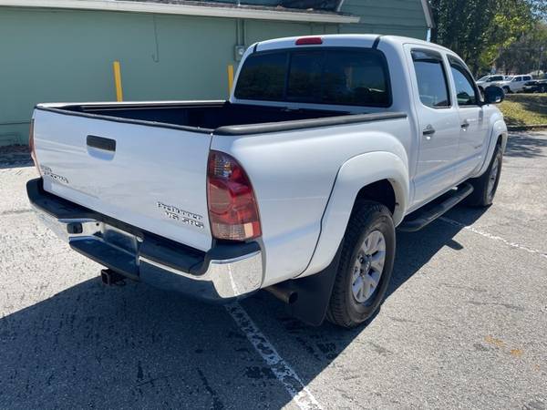 2005 toyota tacoma crew cab pick up newer wheels/tires nice mint for sale in Deland, FL – photo 3