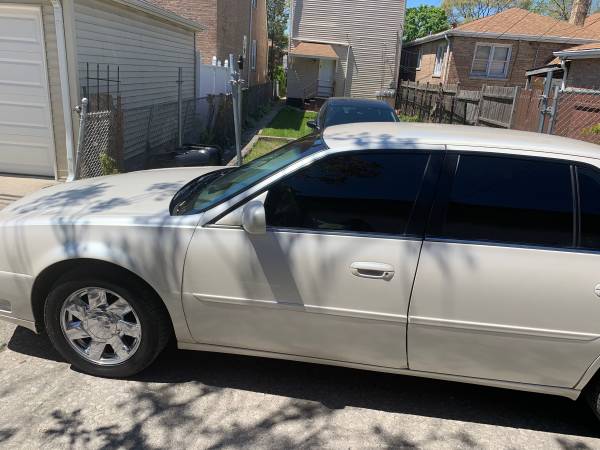 selling a 2001 Cadillac Deville dts for sale in Chicago, IL – photo 13