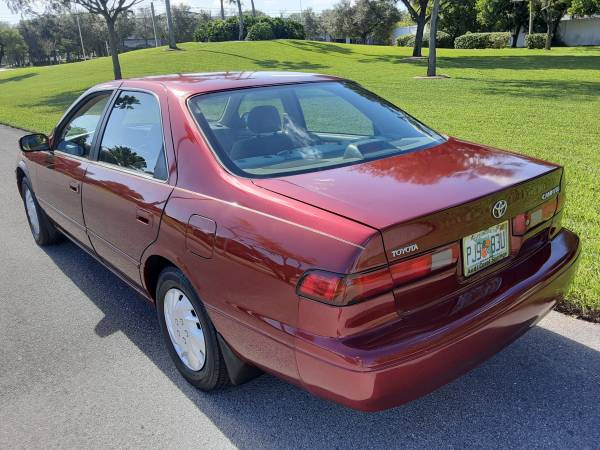 Toyota Camry LE 113k original miles - cars & trucks - by owner -... for sale in Boca Raton, FL – photo 6