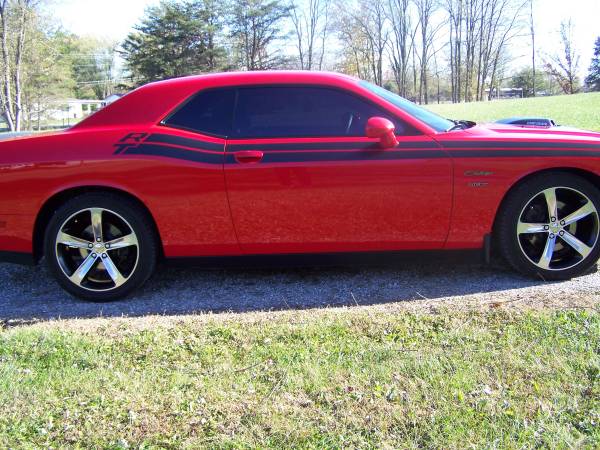 REDUCED, 2014 Dodge Challenger R/T SHAKER - cars & trucks - by owner... for sale in UNDERWOOD, KY – photo 5