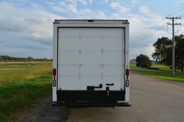 2012 GMC 3500 12ft Box Truck for sale in Peoria, IL – photo 6