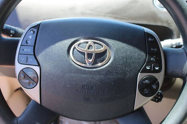 2005 Toyota Prius III III, LOCAL VEHICLE, LOW MILES, NAVIGATION, GAS for sale in Lynnwood, WA – photo 2