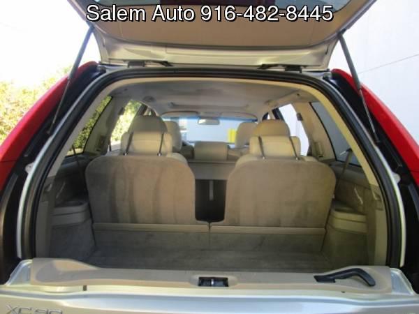 2005 Volvo XC90 AWD - THIRD ROW SEAT - LEATHER AND HEATED SEATS -... for sale in Sacramento , CA – photo 17